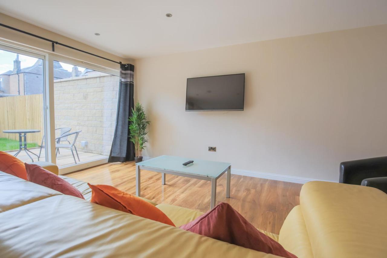 Stylish Modern Newly Built Apartment 15 Min From City Centre إدنبرة المظهر الخارجي الصورة